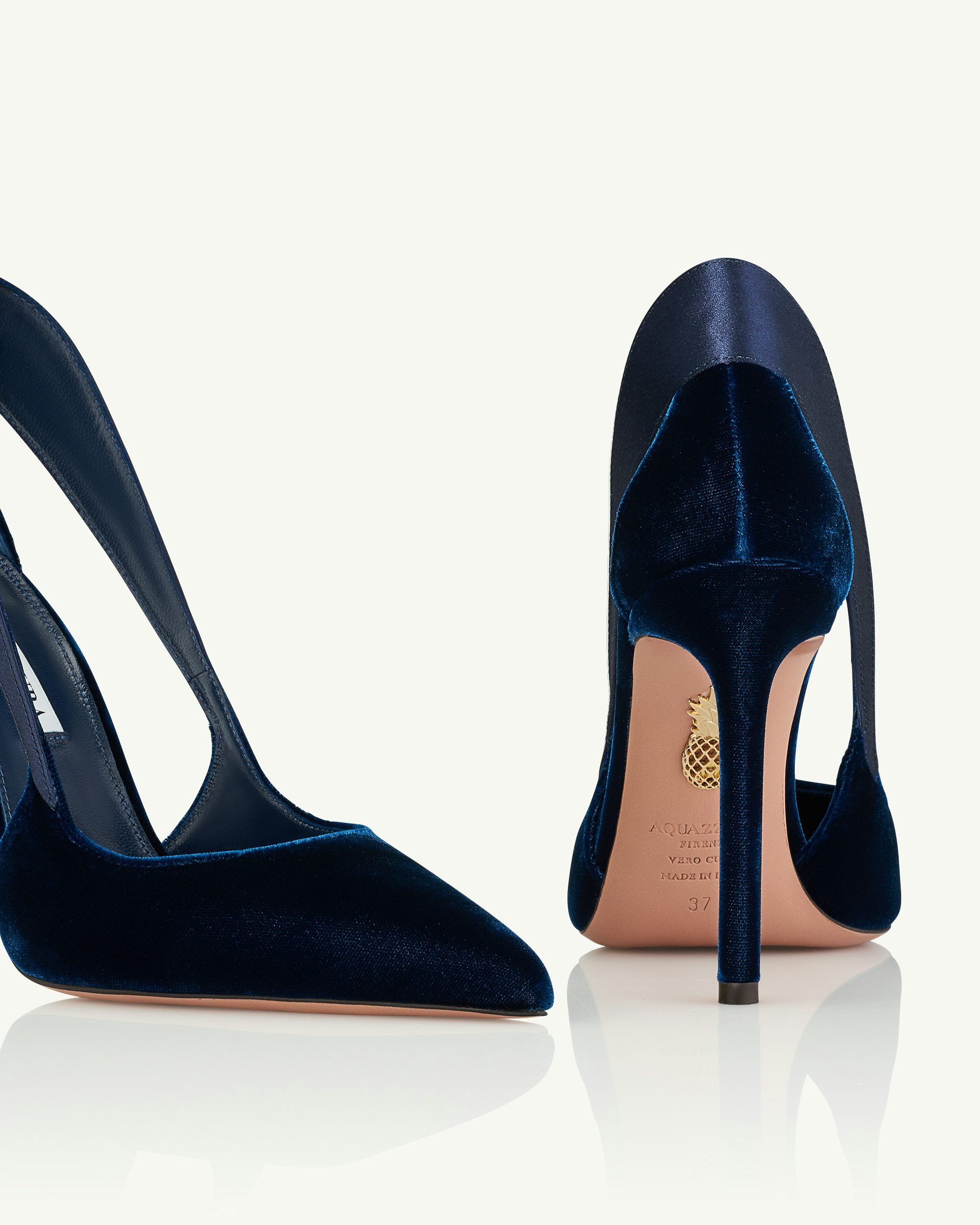 Navy blue velvet pumps on sale